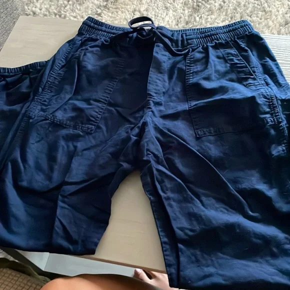 Gap pants. - Picture 4 of 5